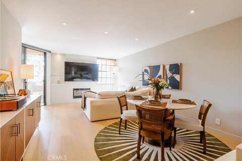 740 N Kings Road, West Hollywood, CA 90069