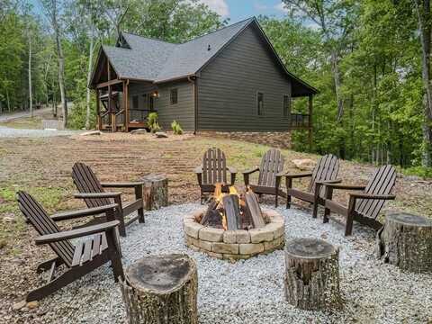 1085 Dills Road, Blue Ridge, GA 30513