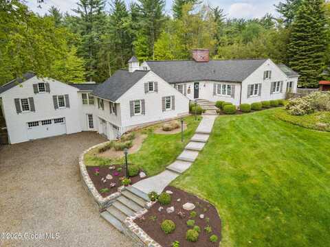 93 Font Grove Road, Bethlehem, NY 12159