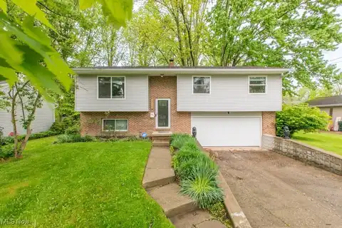 5532 Burns Road, North Olmsted, OH 44070