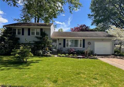 221 Yale Avenue, Elyria, OH 44035