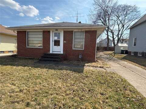 3427 North Avenue, Parma, OH 44134