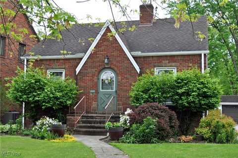 16205 Woodbury Avenue, Cleveland, OH 44135
