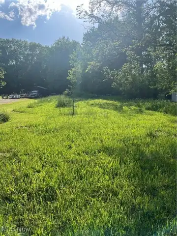 425 N Lake Street, Madison, OH 44057