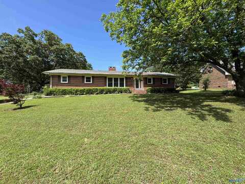 137 Winn Road, Scottsboro, AL 35769