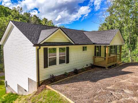 16 Meadows Town Road, Leicester, NC 28748