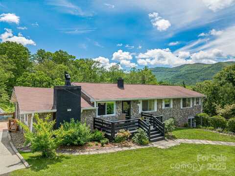 143 Mountain Crest Road, Swannanoa, NC 28778