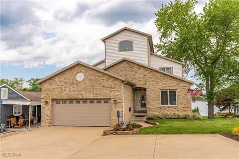 5325 S Island Drive NW, Canton, OH 44718