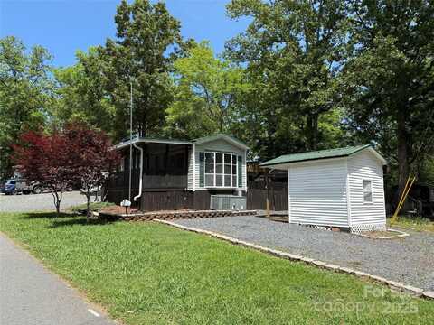 102 Papoose Court, Mount Gilead, NC 27306