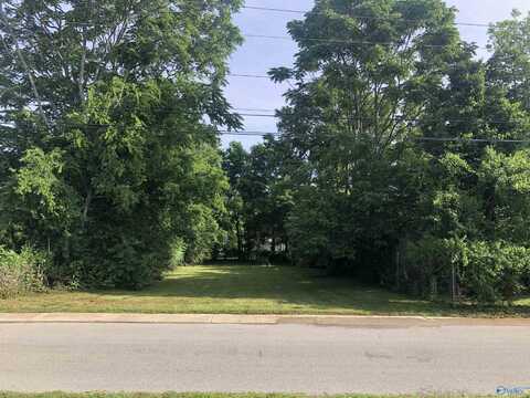 2904 10th Avenue SW, Huntsville, AL 35805