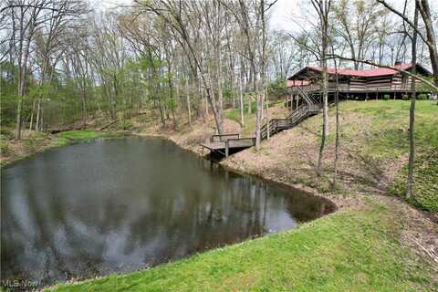 6141 Avon Road NE, Carrollton, OH 44615