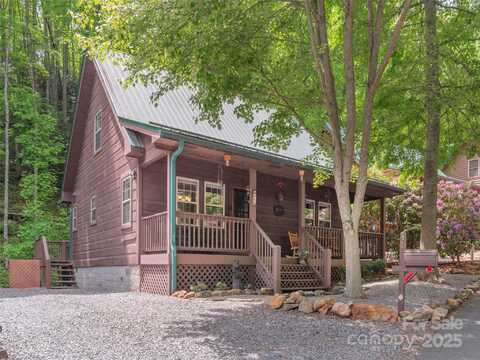 41 Trapper Lane, Waynesville, NC 28785