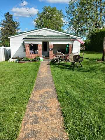 7 Tucker Street, Buckhannon, WV 26201