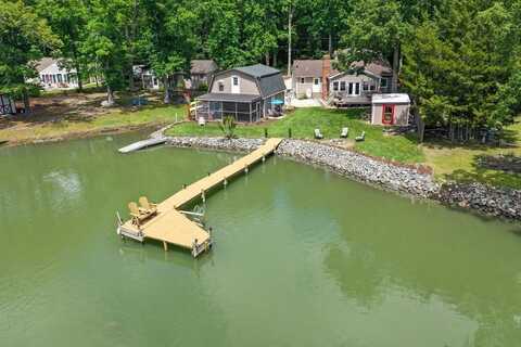 844 Monarch Shores Road, Kilmarnock, VA 22482