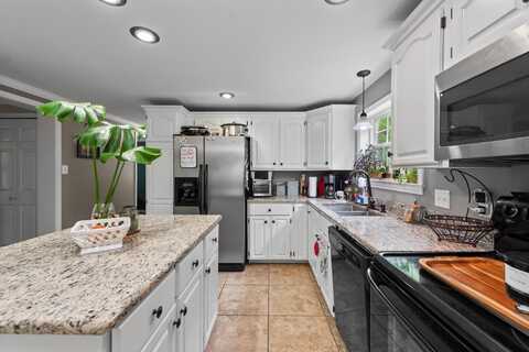 54 Ryder Road, Campton, NH 03223