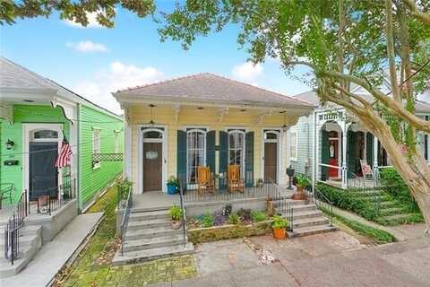 325 DELARONDE Street, New Orleans, LA 70114