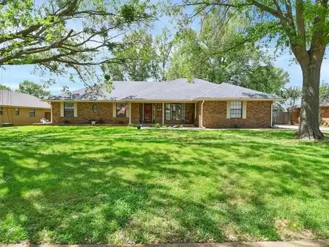 2208 Hickory Drive, Ardmore, OK 73401