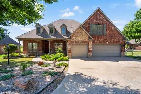 2008 W Sandusky Street, Broken Arrow, OK 74012