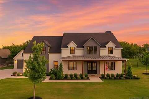 6407 N Blue Sage Drive, Owasso, OK 74055