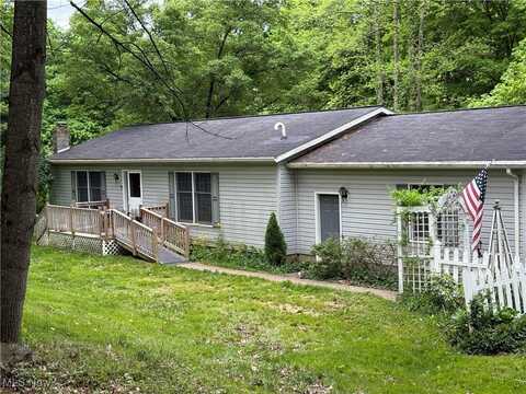 3039 RUSWIL Drive, Millersburg, OH 44654