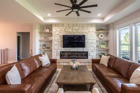 2770 NW 167th Street, Clive, IA 50325