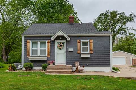 2324 50th Street, Des Moines, IA 50310