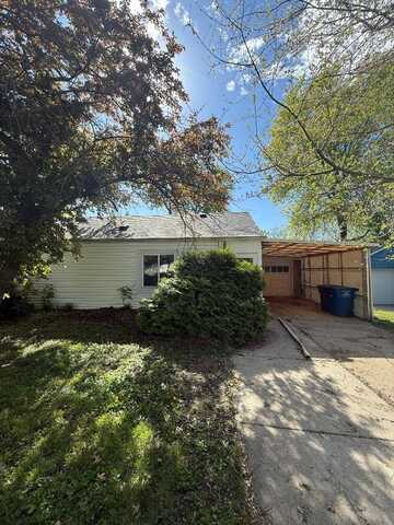 3912 53 Street, Des Moines, IA 50310