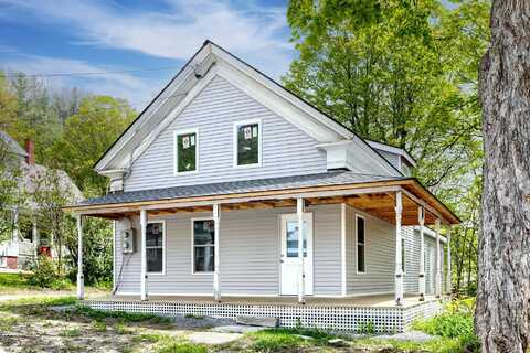 7 Commonwealth Avenue, Ludlow, VT 05149