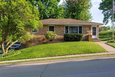 1112 Cerro, Dubuque, IA 52001