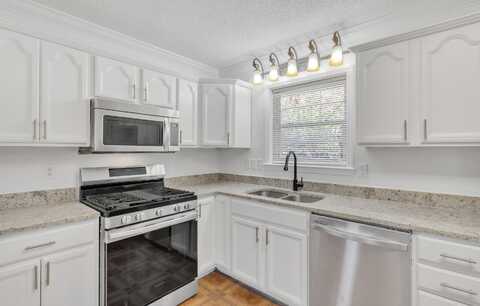 319 Jones Road, Crestview, FL 32536