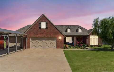 51 Willow Drive, Pryor, OK 74361