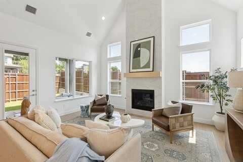 9333 Charlie Lane, Dallas, TX 75238
