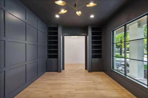 3851 Davila Drive, Dallas, TX 75220