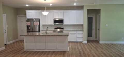 901 Holiday Hills, Mineral Wells, TX 76067