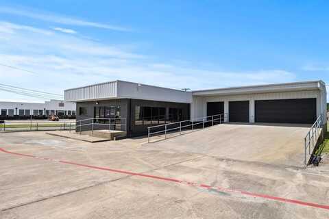 8916 Wesley Street, Greenville, TX 75402