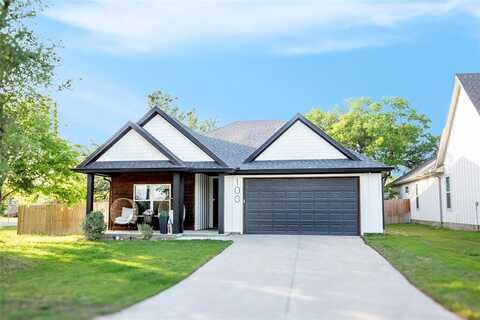 100 E 3rd Street, Tolar, TX 76476