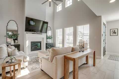 2241 Offerande Drive, Fort Worth, TX 76008