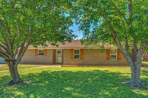 1507 Linda Street, Bowie, TX 76230