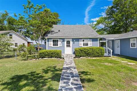 20505 Flat Creek Drive, Chandler, TX 75758