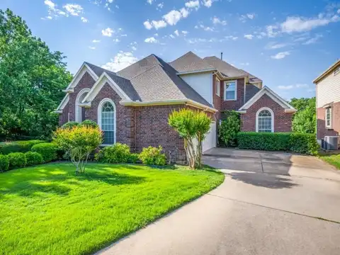 2302 Creek Crossing Drive, Corinth, TX 76210