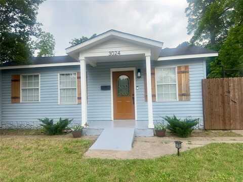 3024 Carnation Avenue, Fort Worth, TX 76111