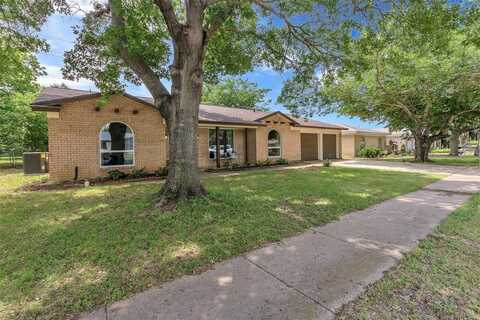 7616 Circle Drive, North Richland Hills, TX 76180