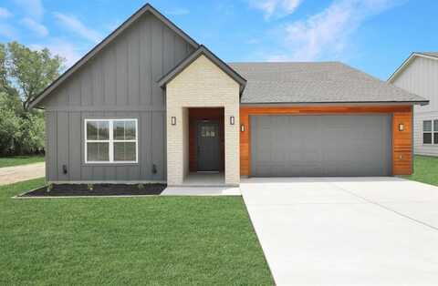 909 Maple Street, Farmersville, TX 75442