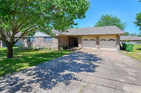 928 Maple Street, Howe, TX 75459