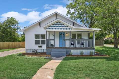 572 Pearl Street, Van Alstyne, TX 75495