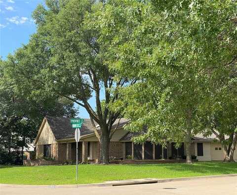 1403 Meadow Crest Lane, Mansfield, TX 76063