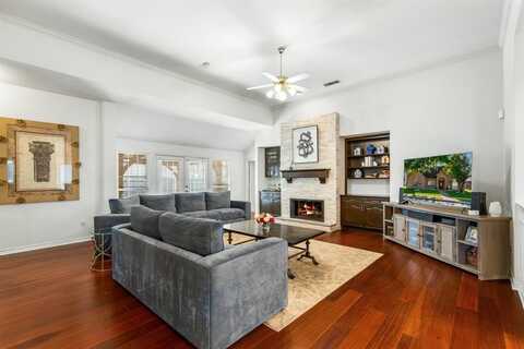 1708 Greenway Drive, Plano, TX 75075