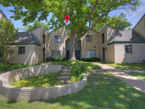 2633 McCart Avenue, Fort Worth, TX 76110