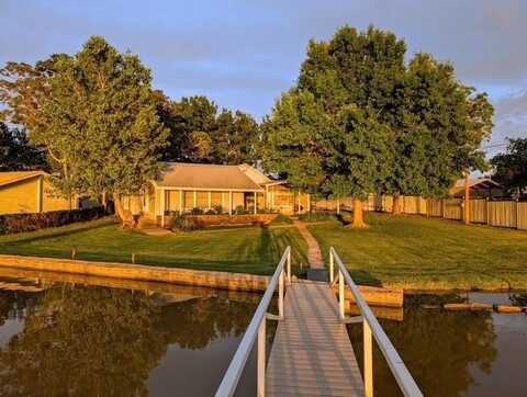 1505 McAdams Road, Leakey, TX 76449