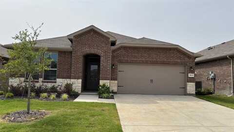 1911 JACKSON Street, Cleburne, TX 76033